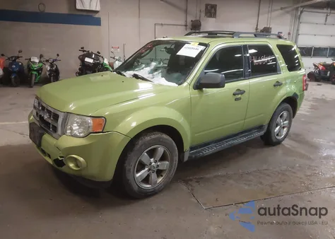 2012 Ford Escape Xlt z USA, uszkodzony, nr VIN 1FMCU9DG4CKA96796